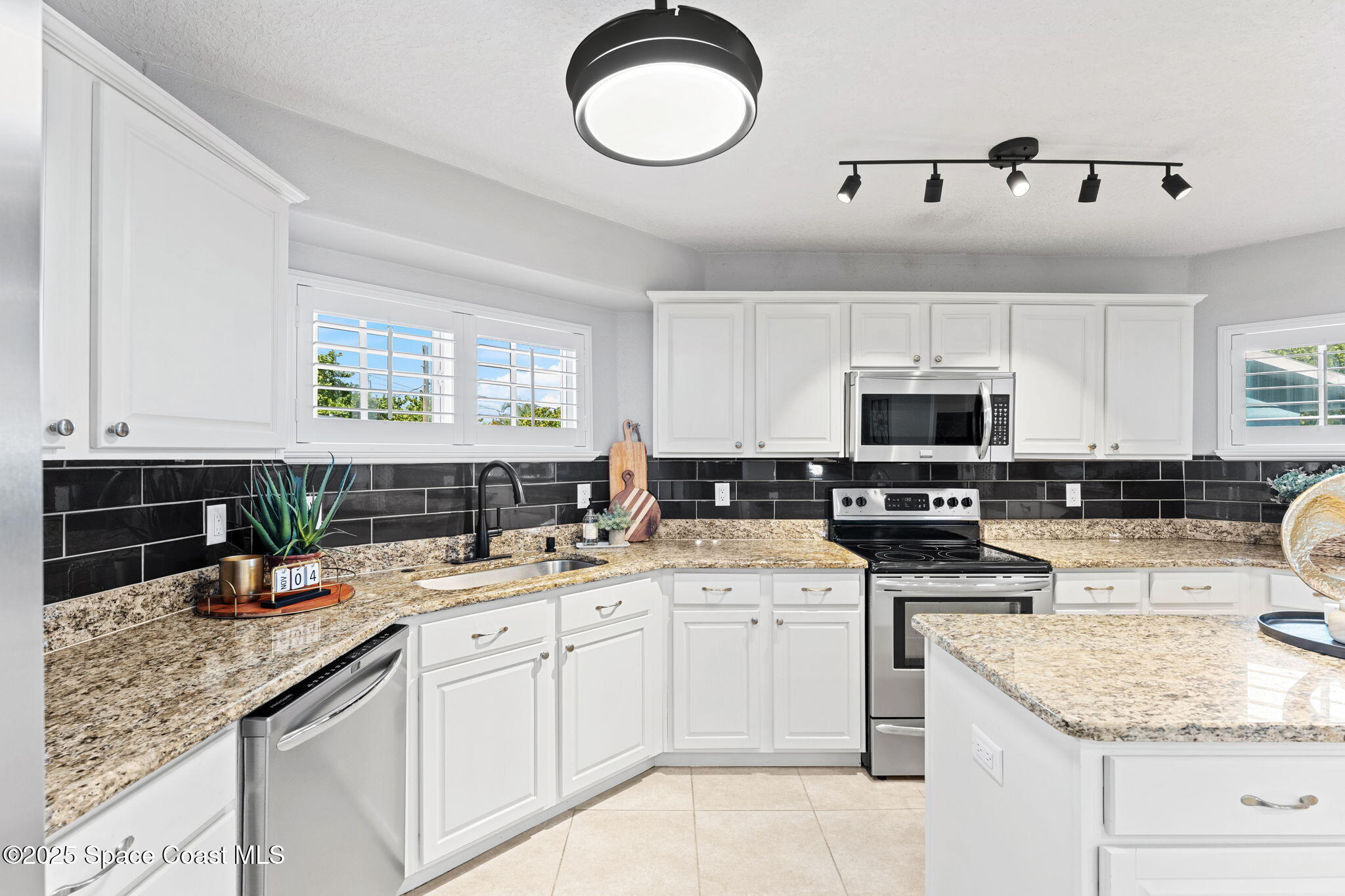 1493 S Atlantic Avenue, 21