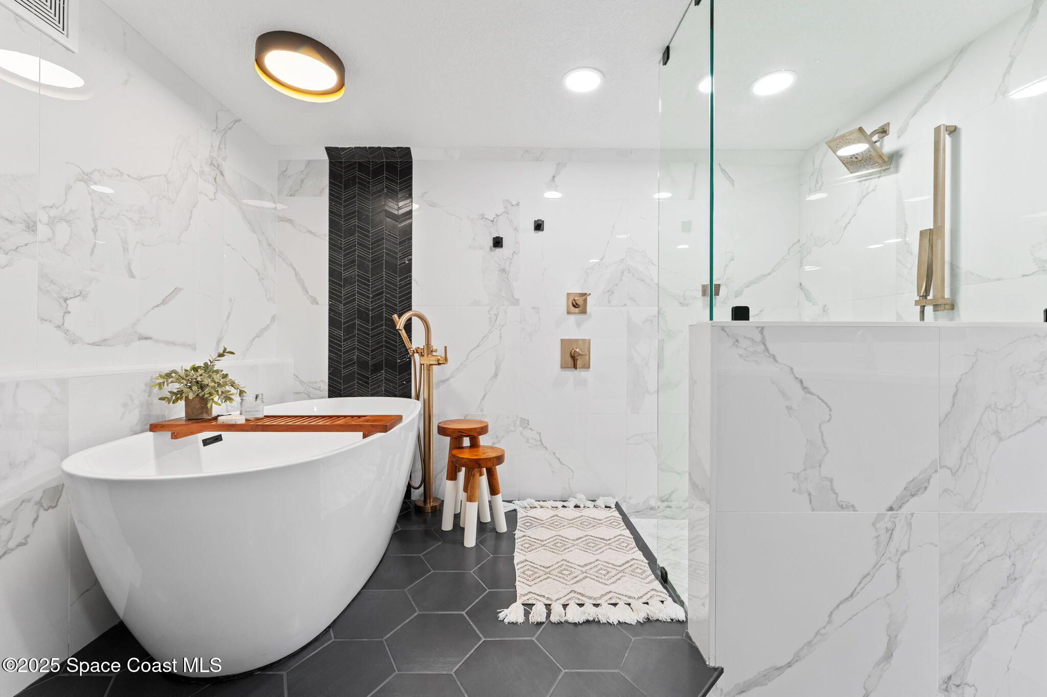 1493 S Atlantic Avenue, 21