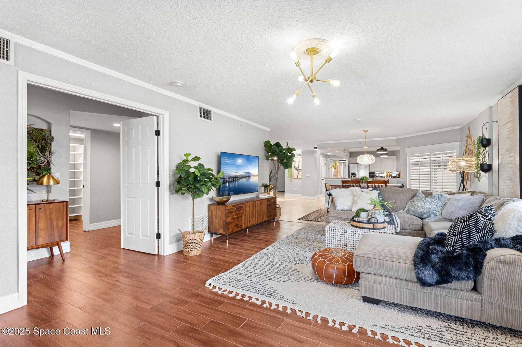 1493 S Atlantic Avenue, 21