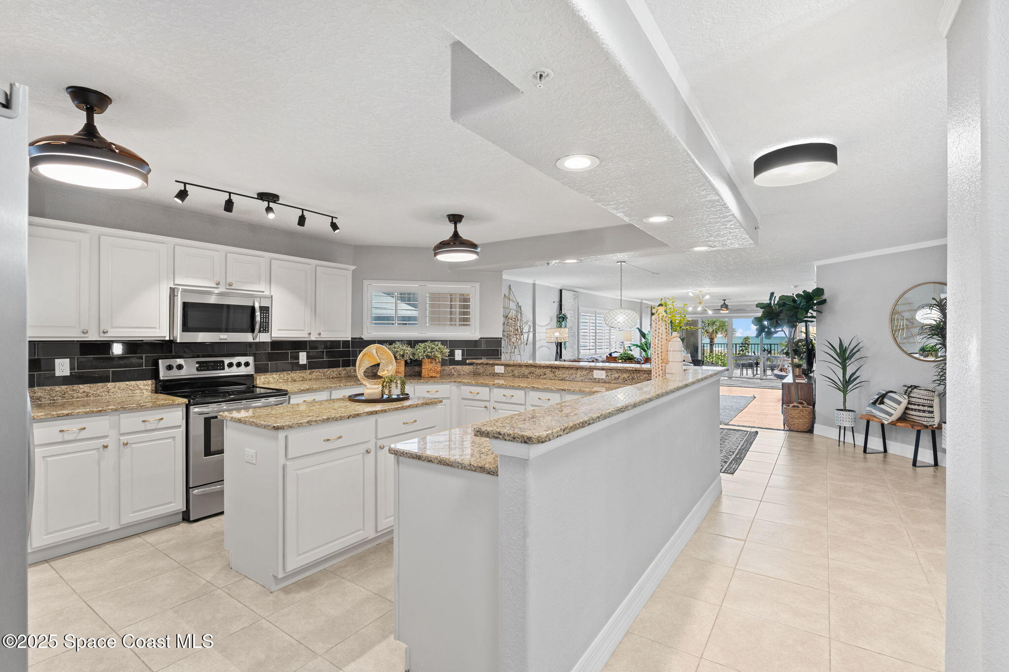 1493 S Atlantic Avenue, 21