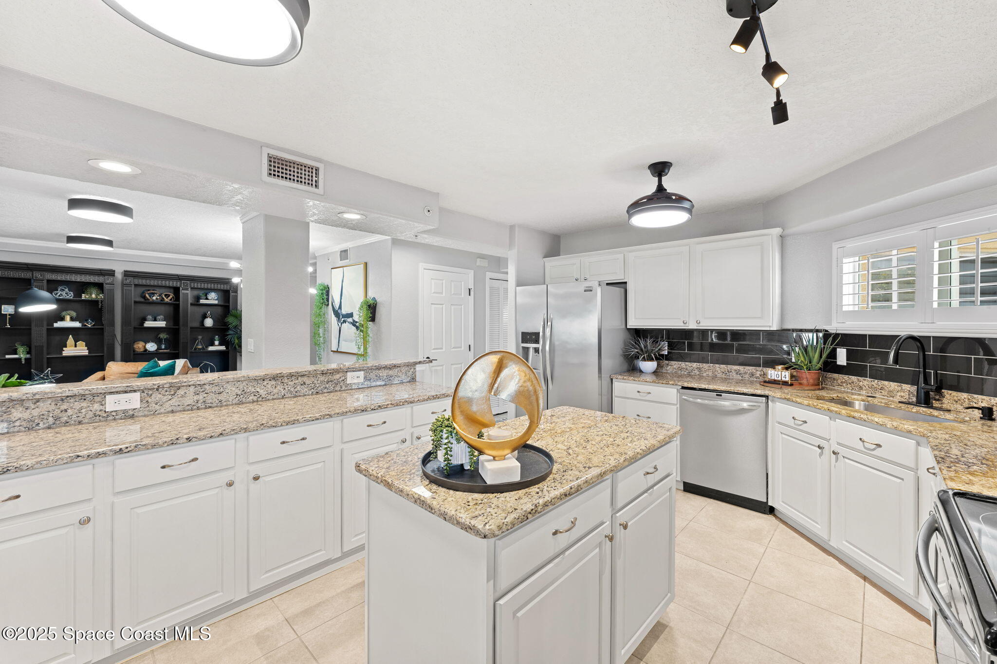 1493 S Atlantic Avenue, 21