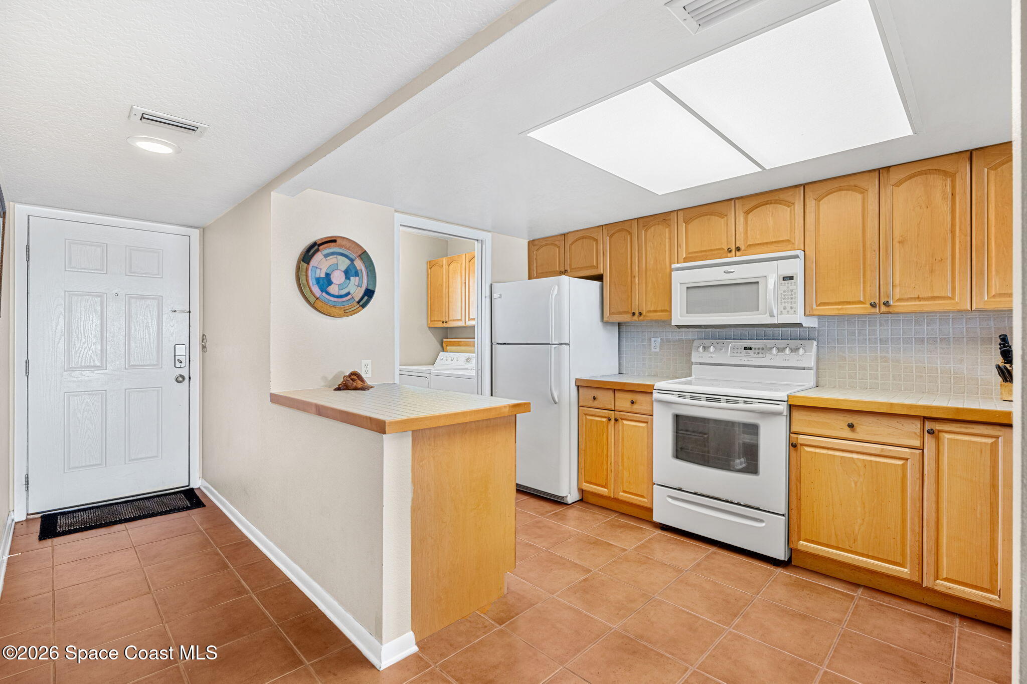 8498 Ridgewood Avenue 2305