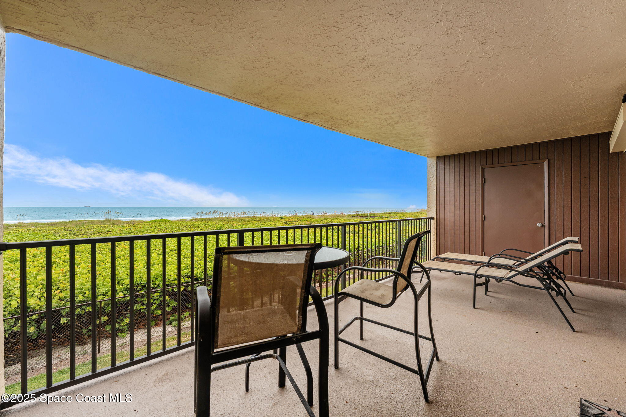 8496 Ridgewood Avenue 3205