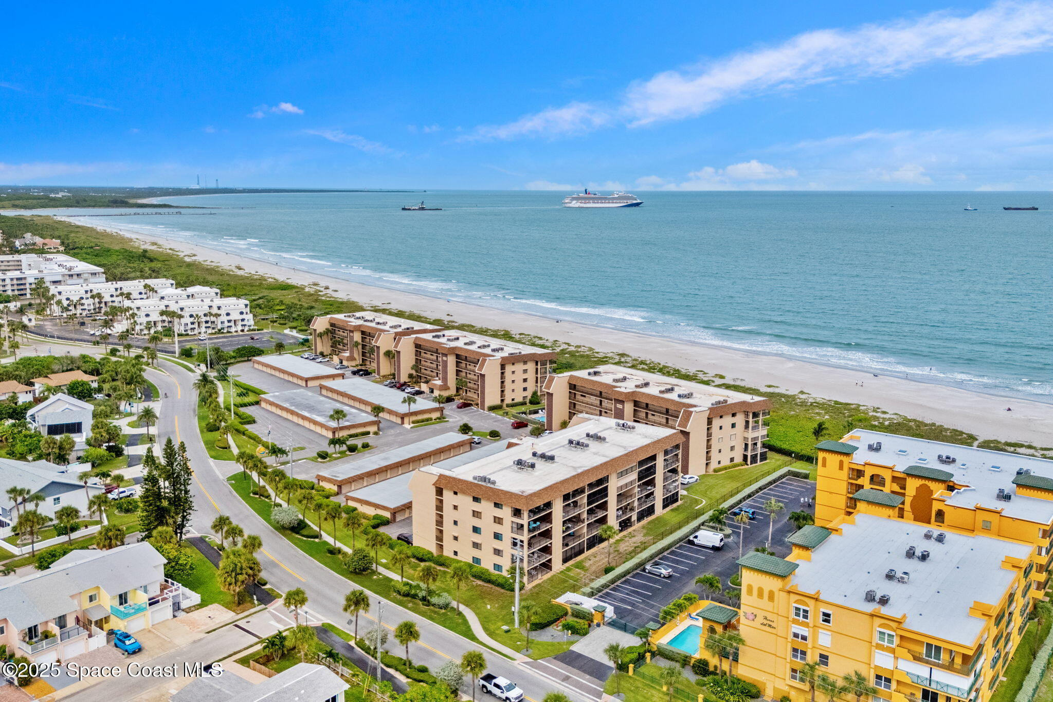 8496 Ridgewood Avenue 3205