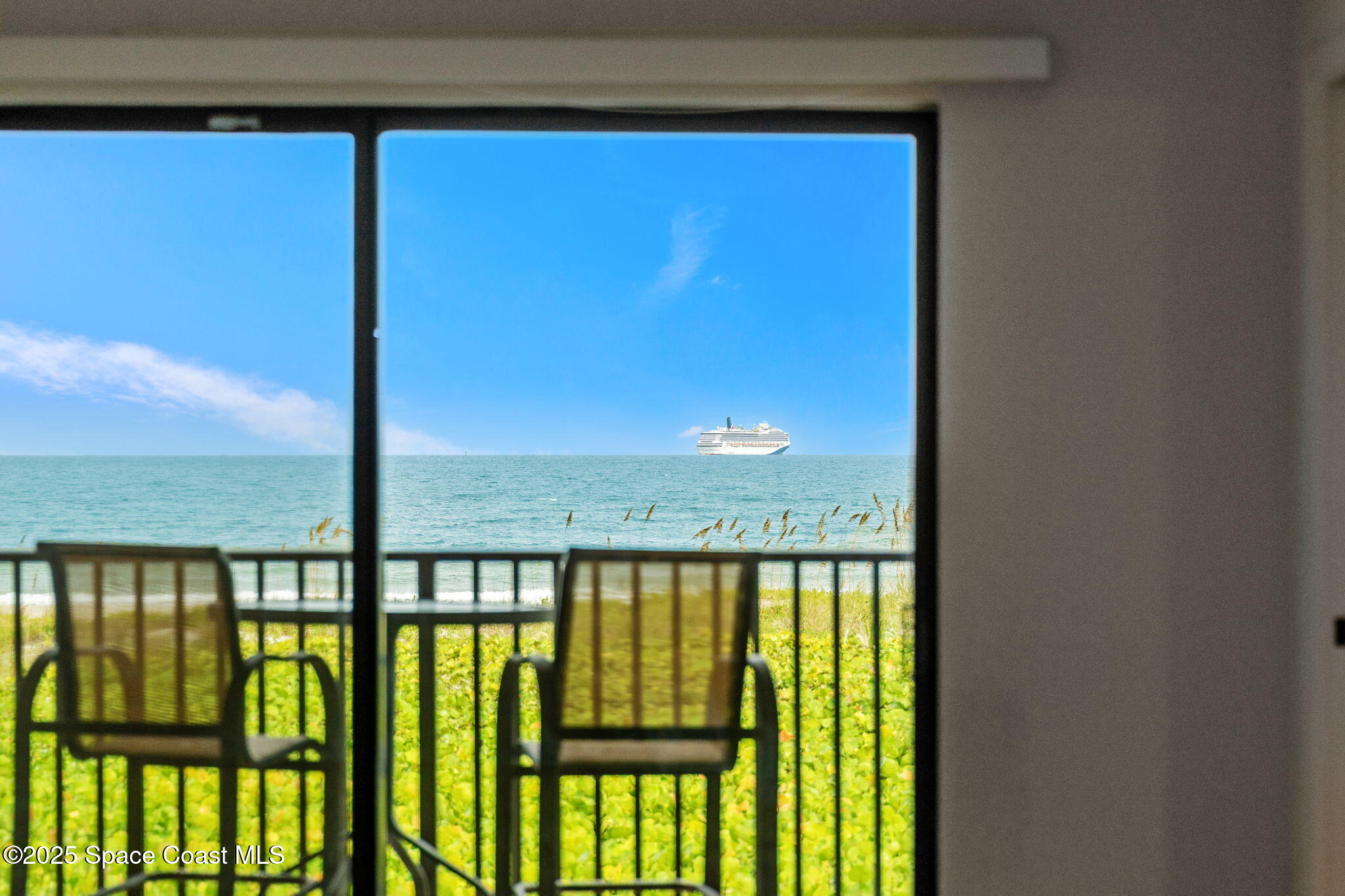 8496 Ridgewood Avenue 3205