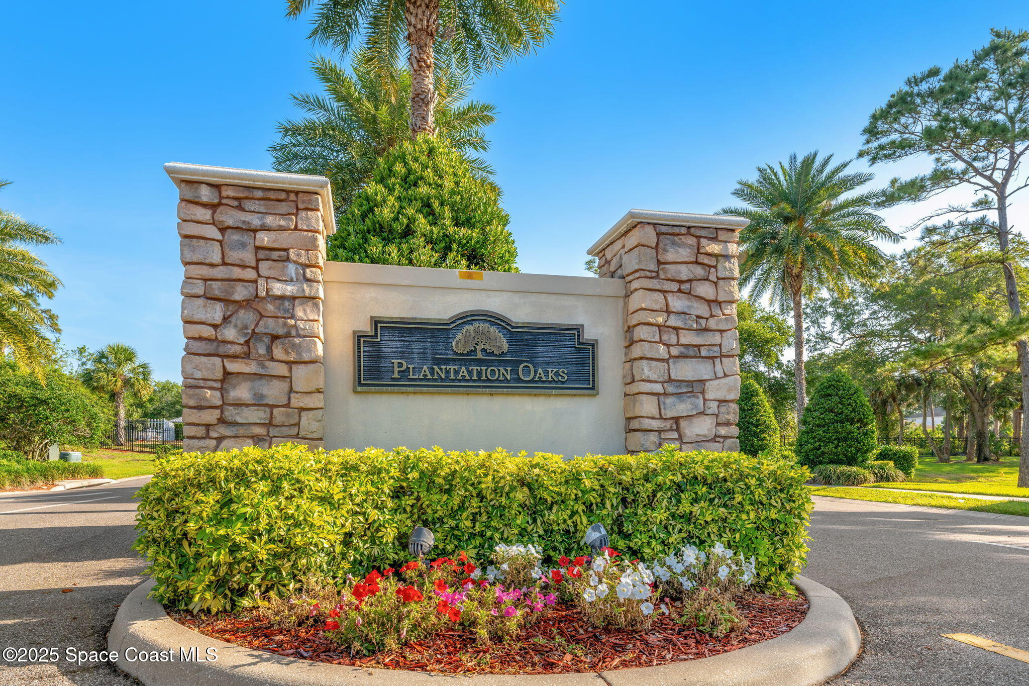 2390 Savannah Boulevard