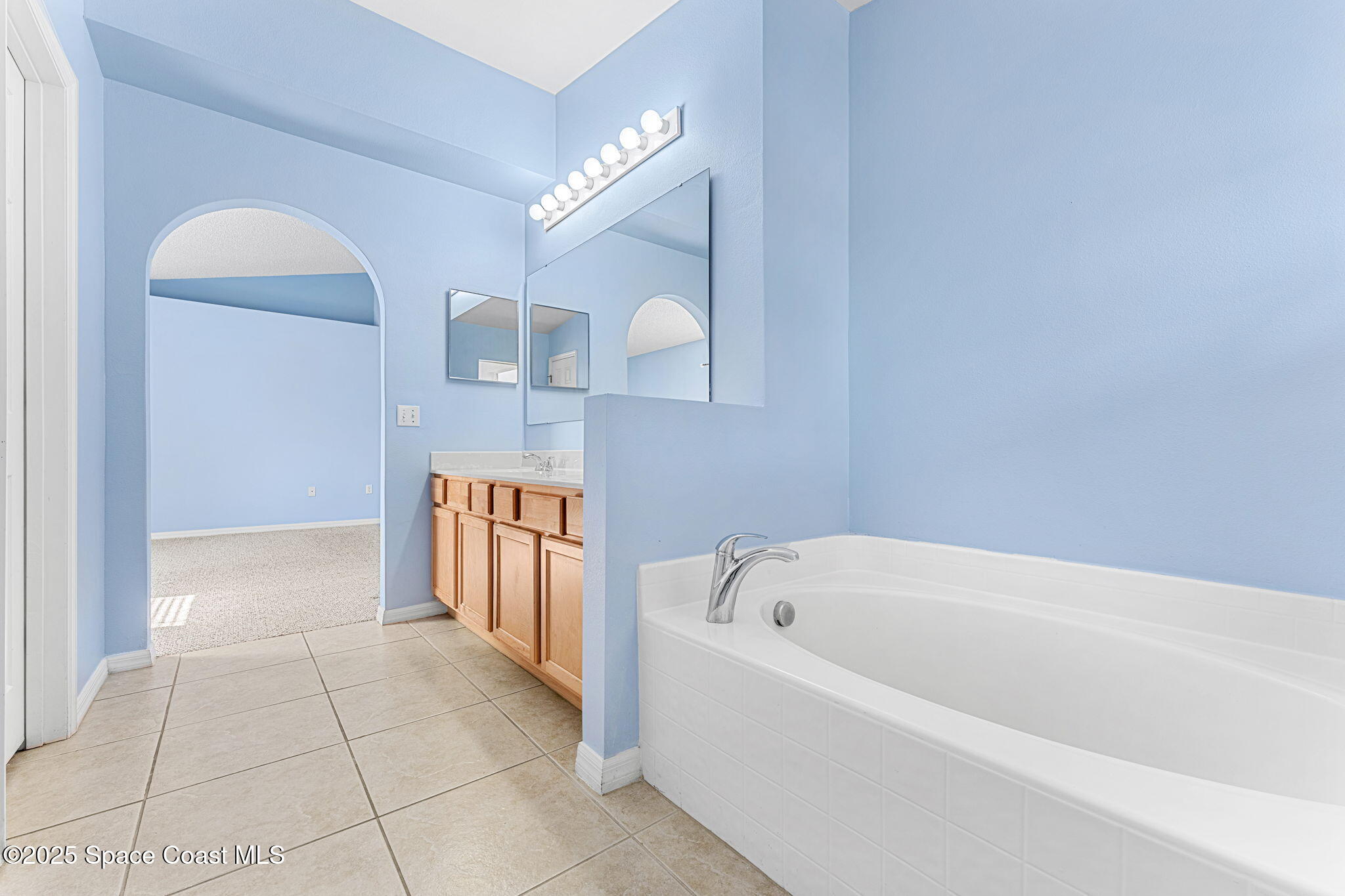 2390 Savannah Boulevard