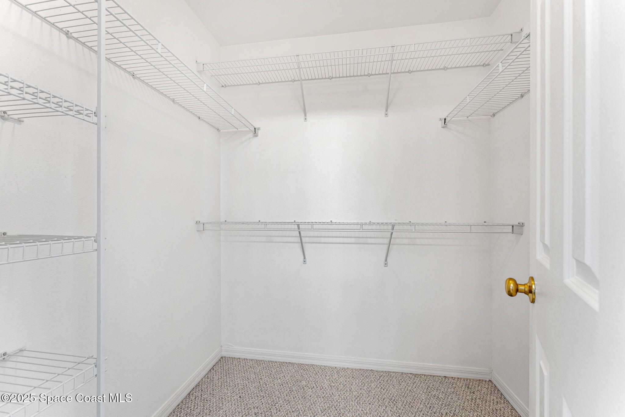 2390 Savannah Boulevard