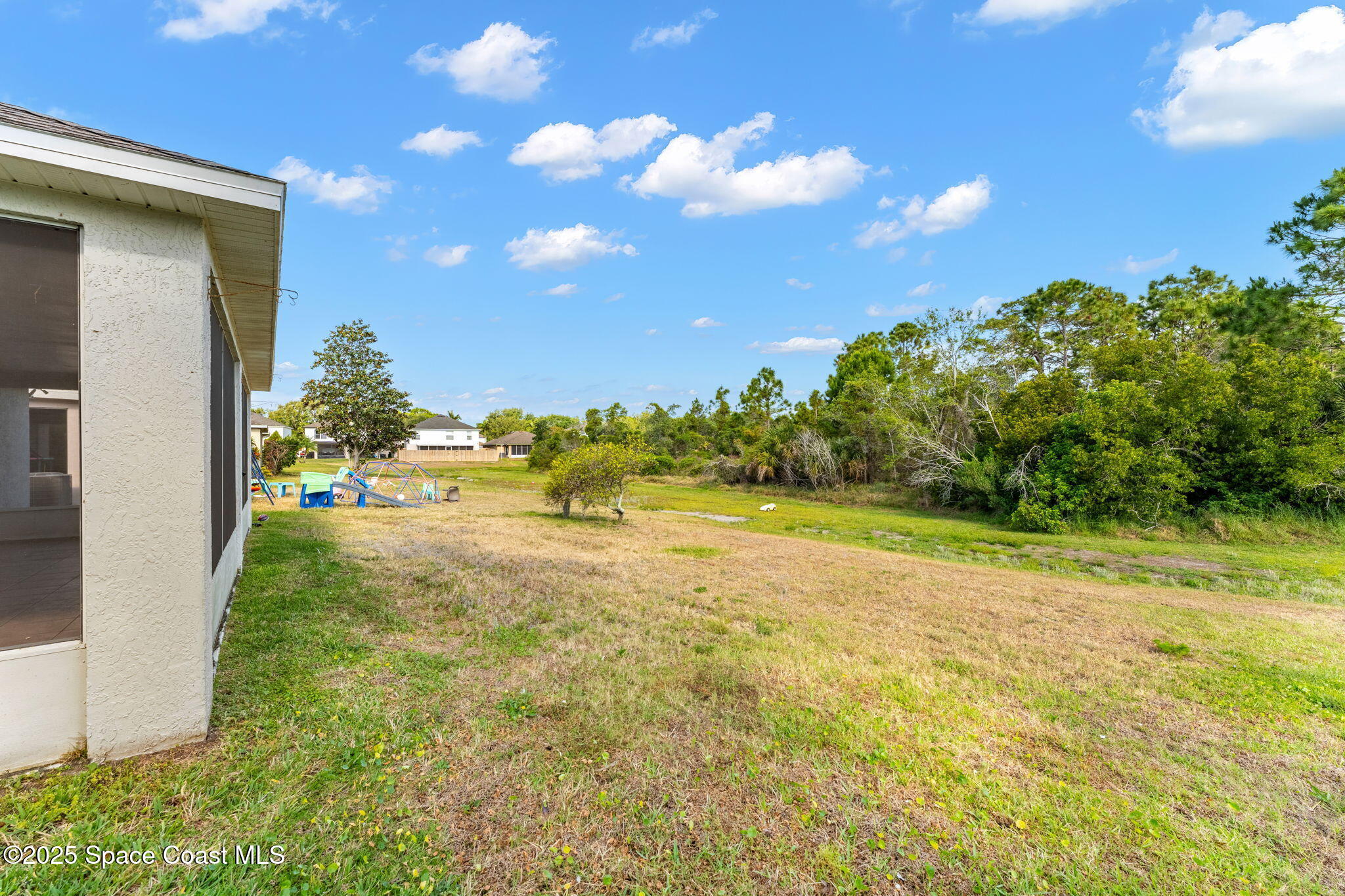 2390 Savannah Boulevard