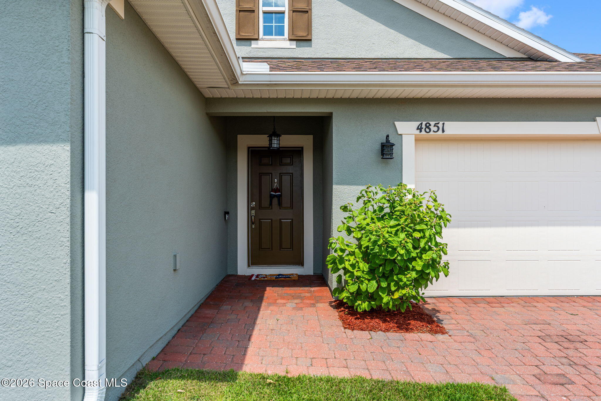 4851 Pearl Lake Court