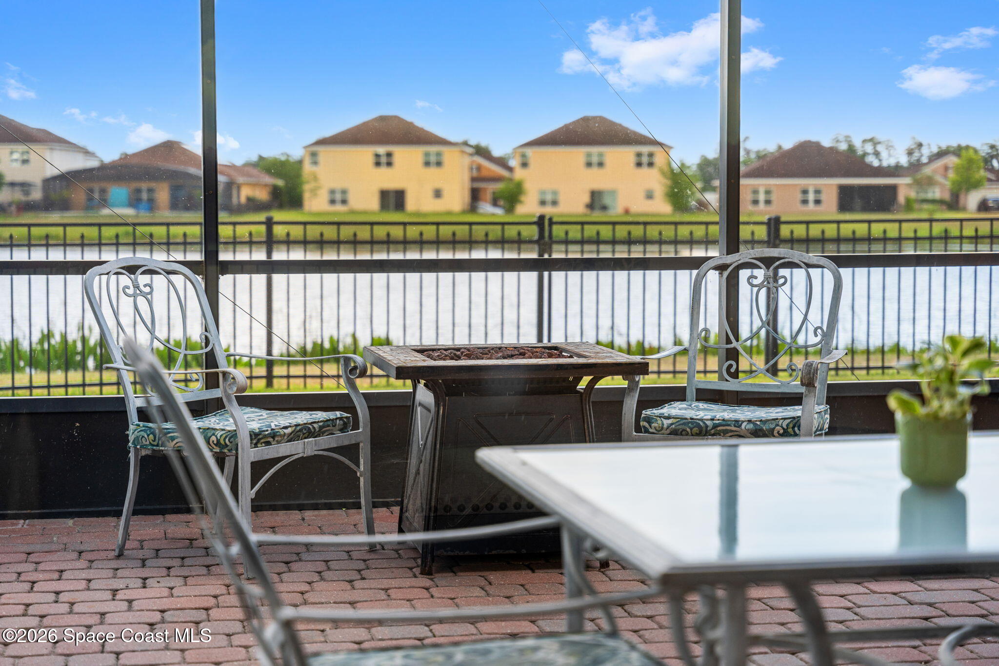 4851 Pearl Lake Court