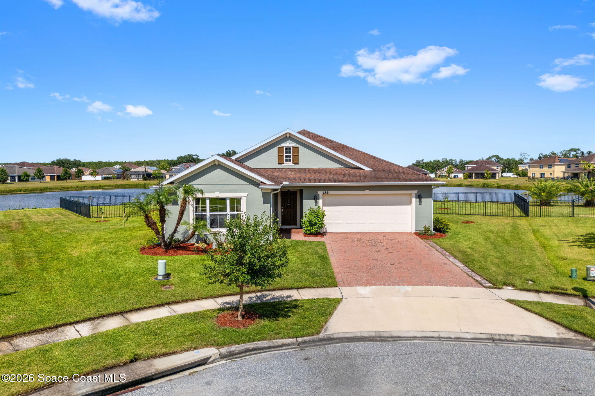 4851 Pearl Lake Court