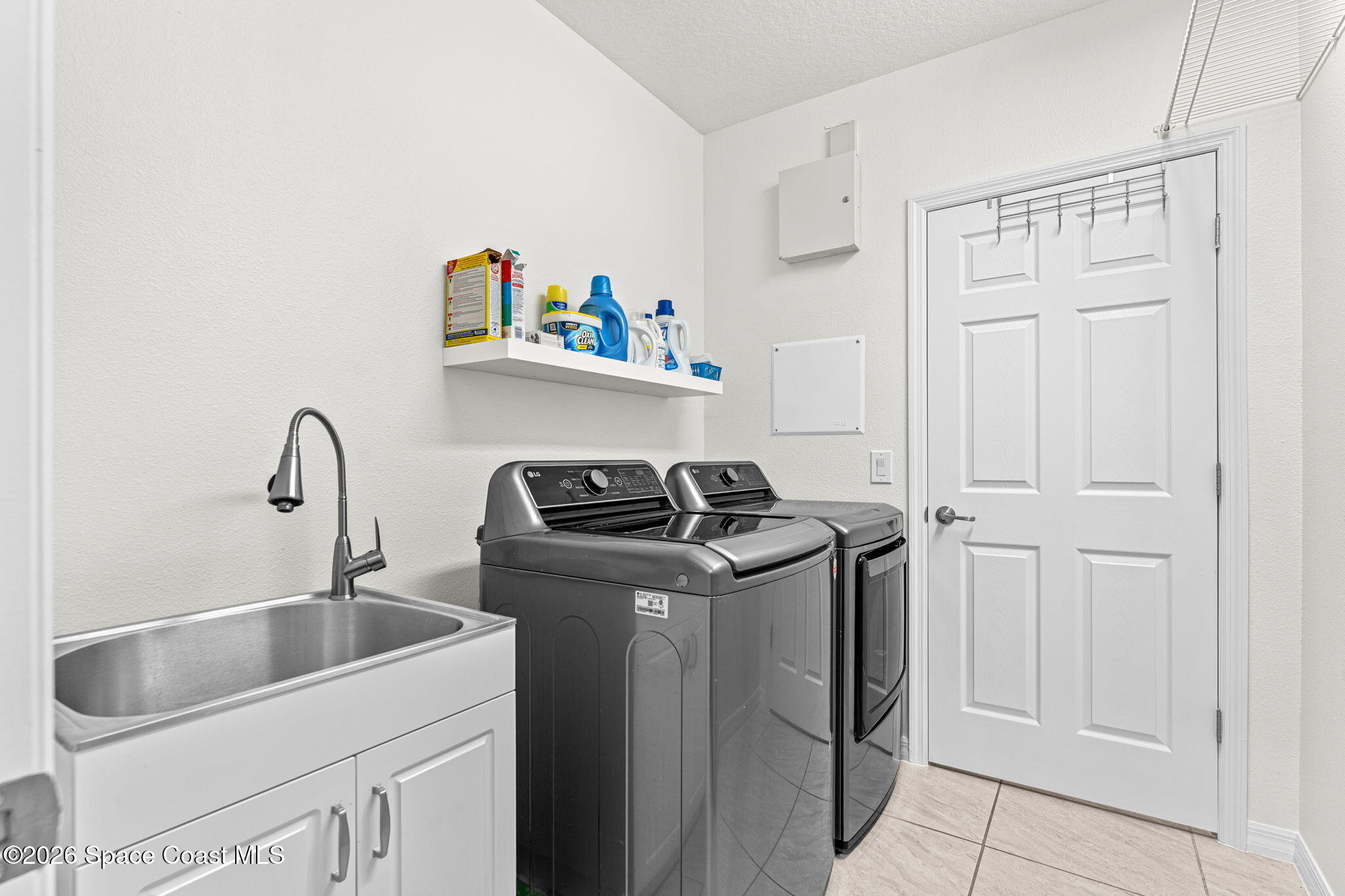4851 Pearl Lake Court