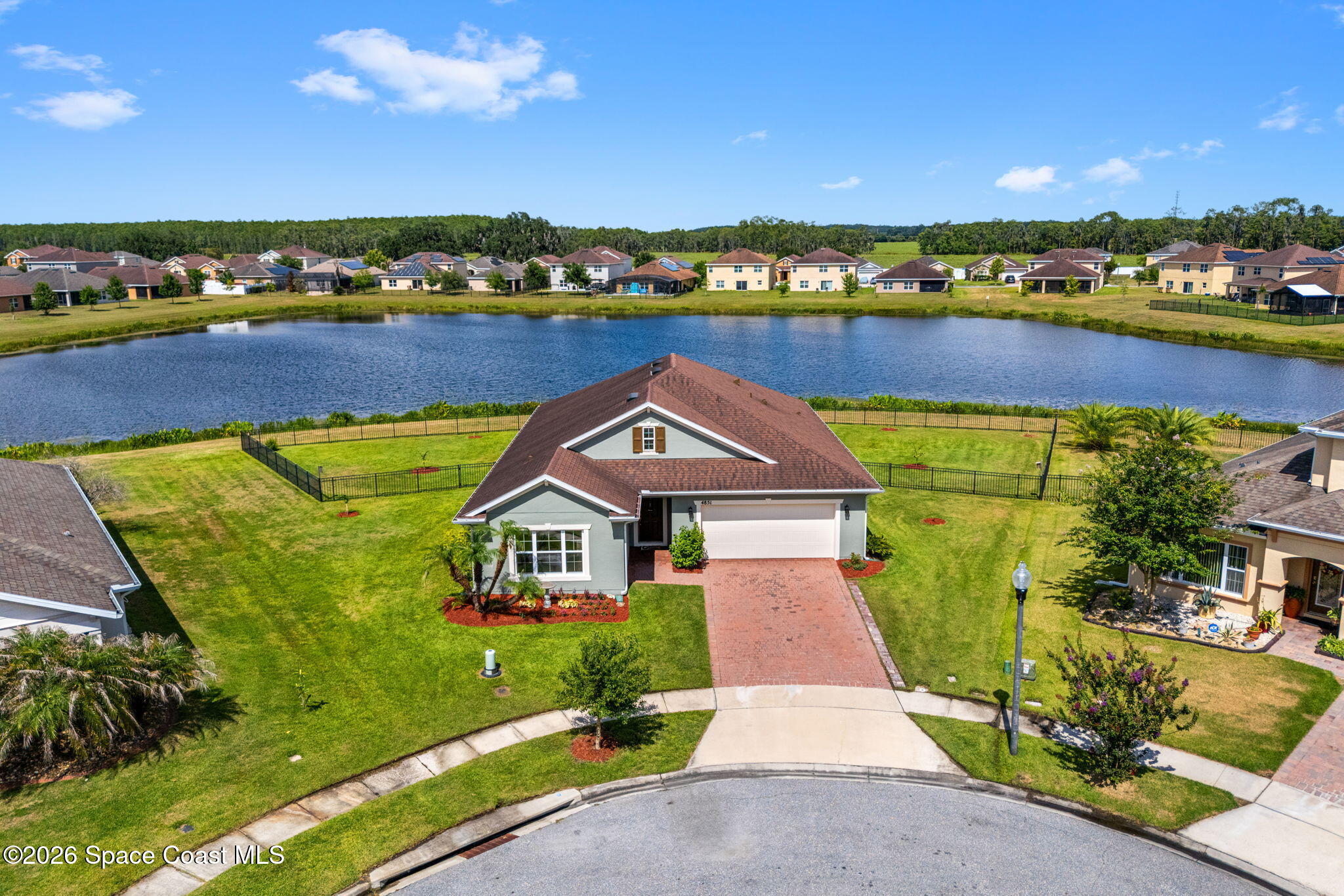 4851 Pearl Lake Court