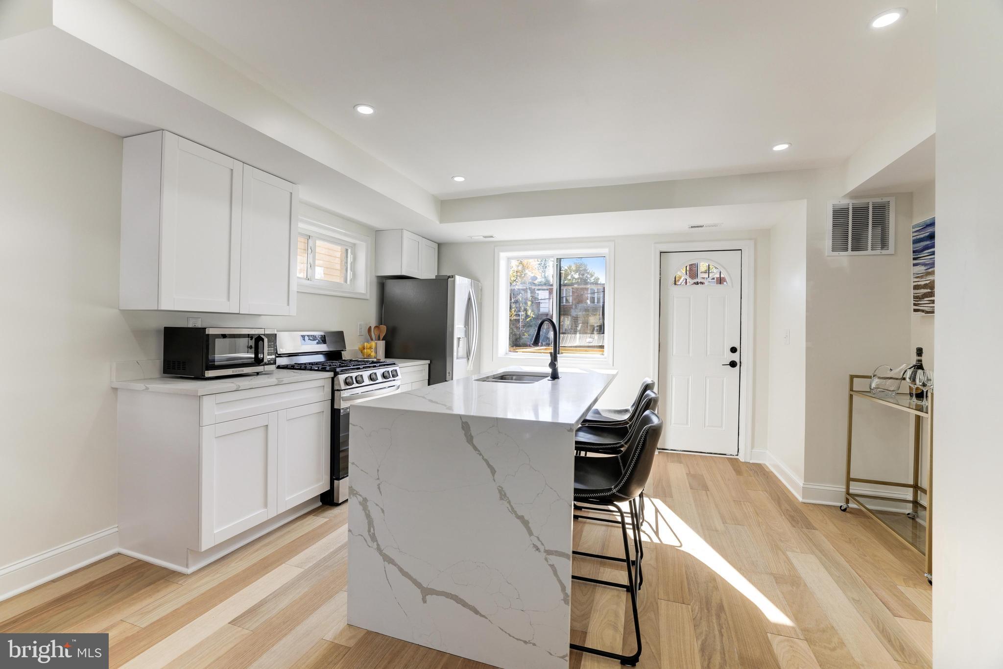 160 Forrester STREET SW
