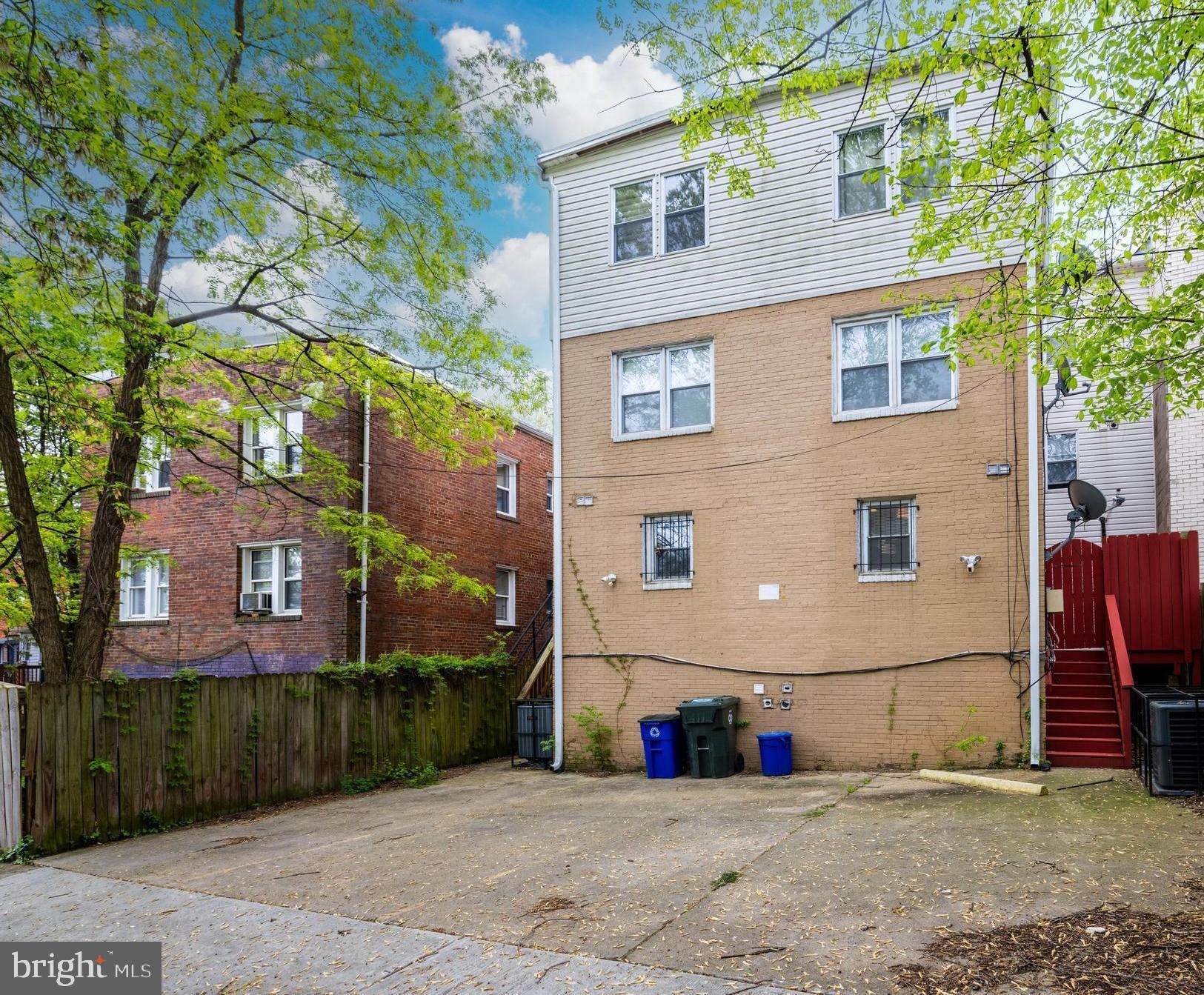 1810 Minnesota Ave SE #102