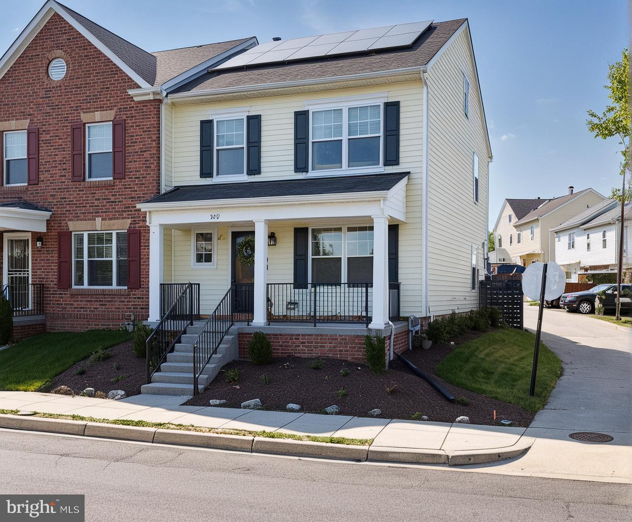 919 Blakney Ln SE