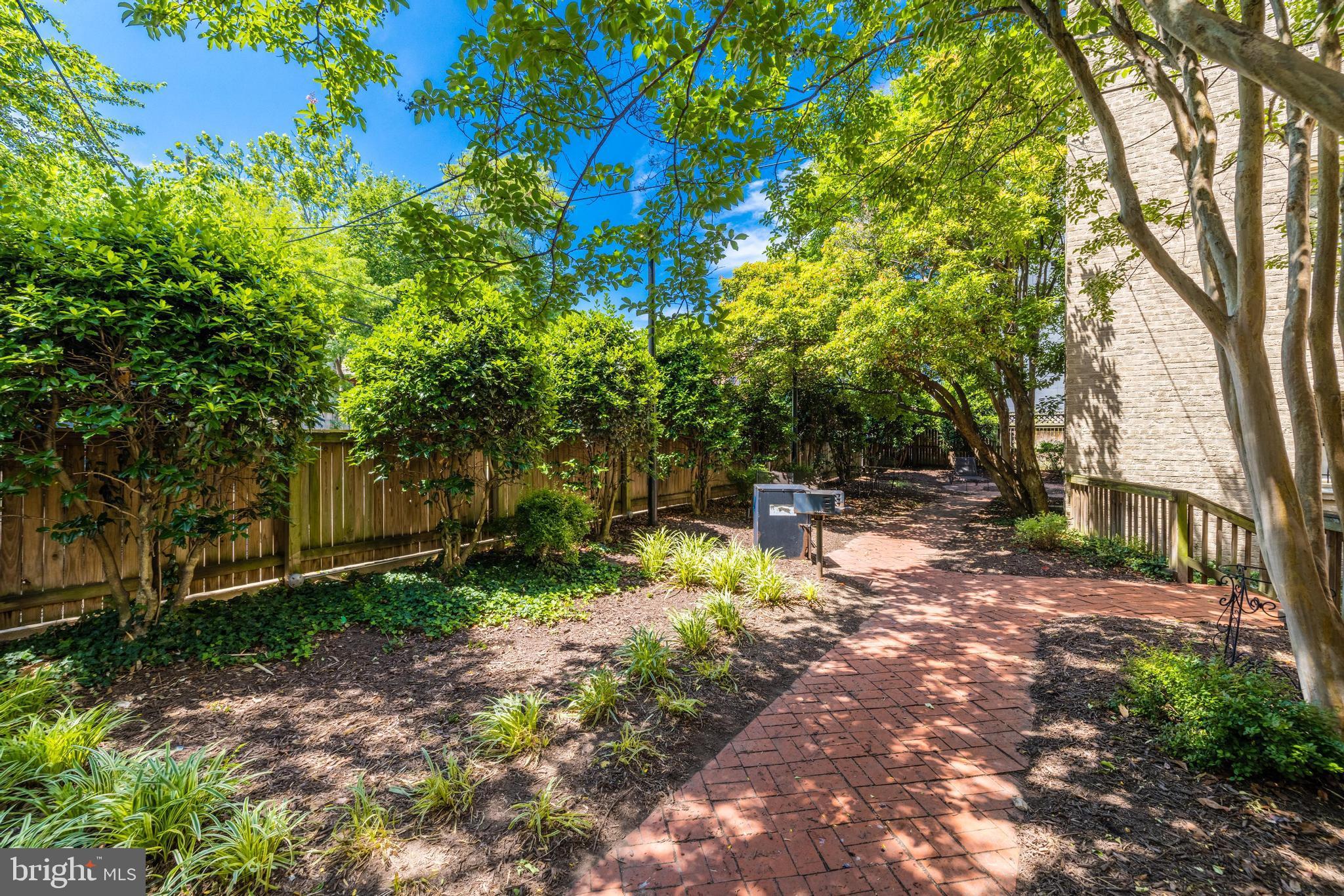 1363 K STREET SE 201