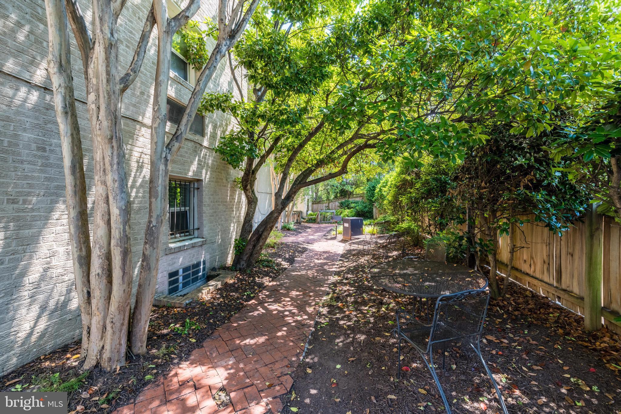 1363 K STREET SE 201