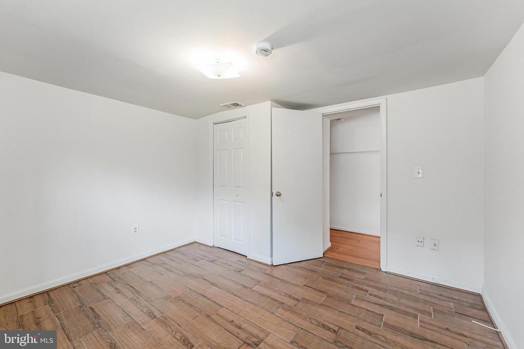 165 U NW 3