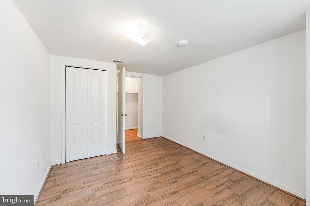 165 U NW 3