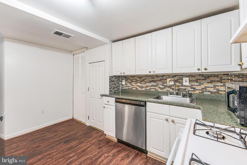 165 U NW 3