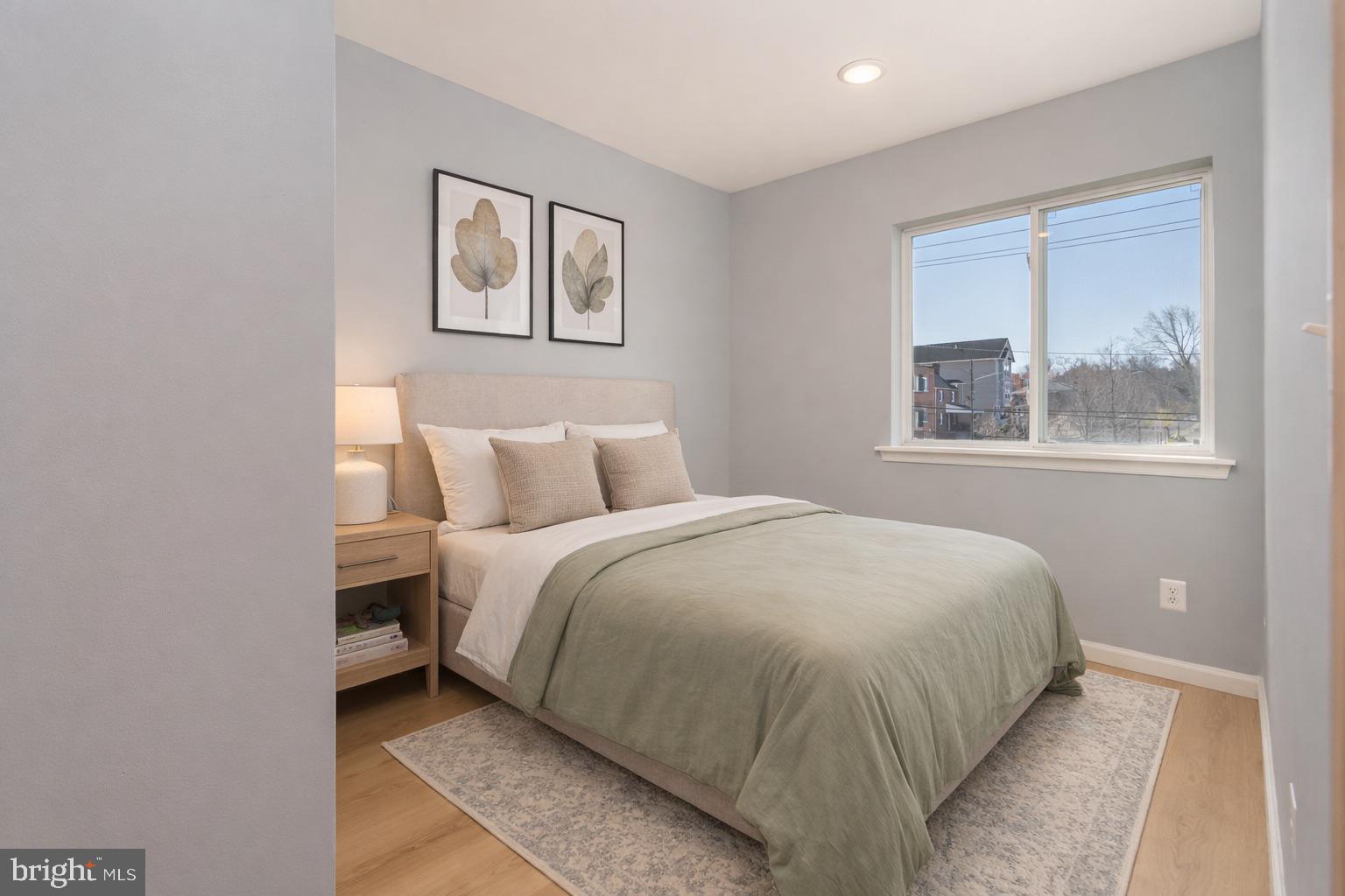 4936 NASH STREET NE 9