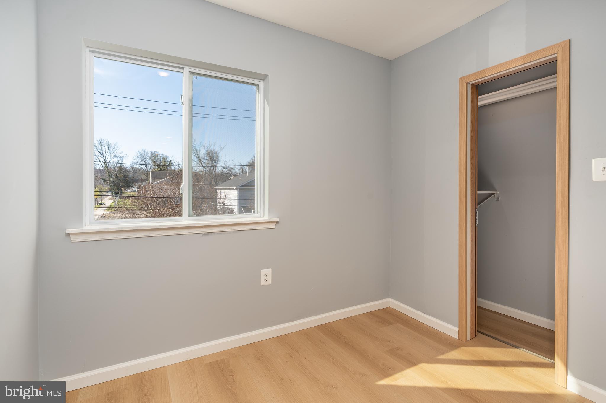 4936 NASH STREET NE 9