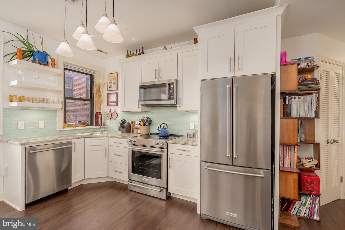 1930 18TH STREET NW 32