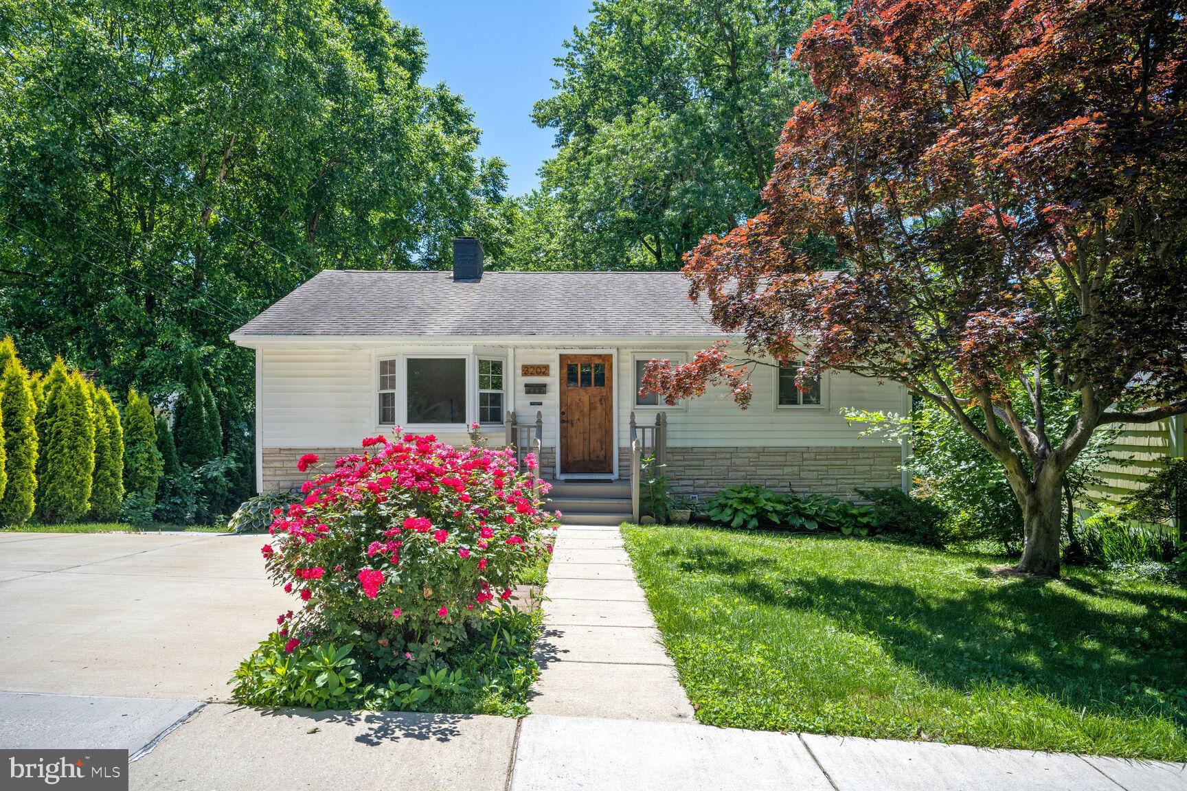 3202 Edgewood Rd