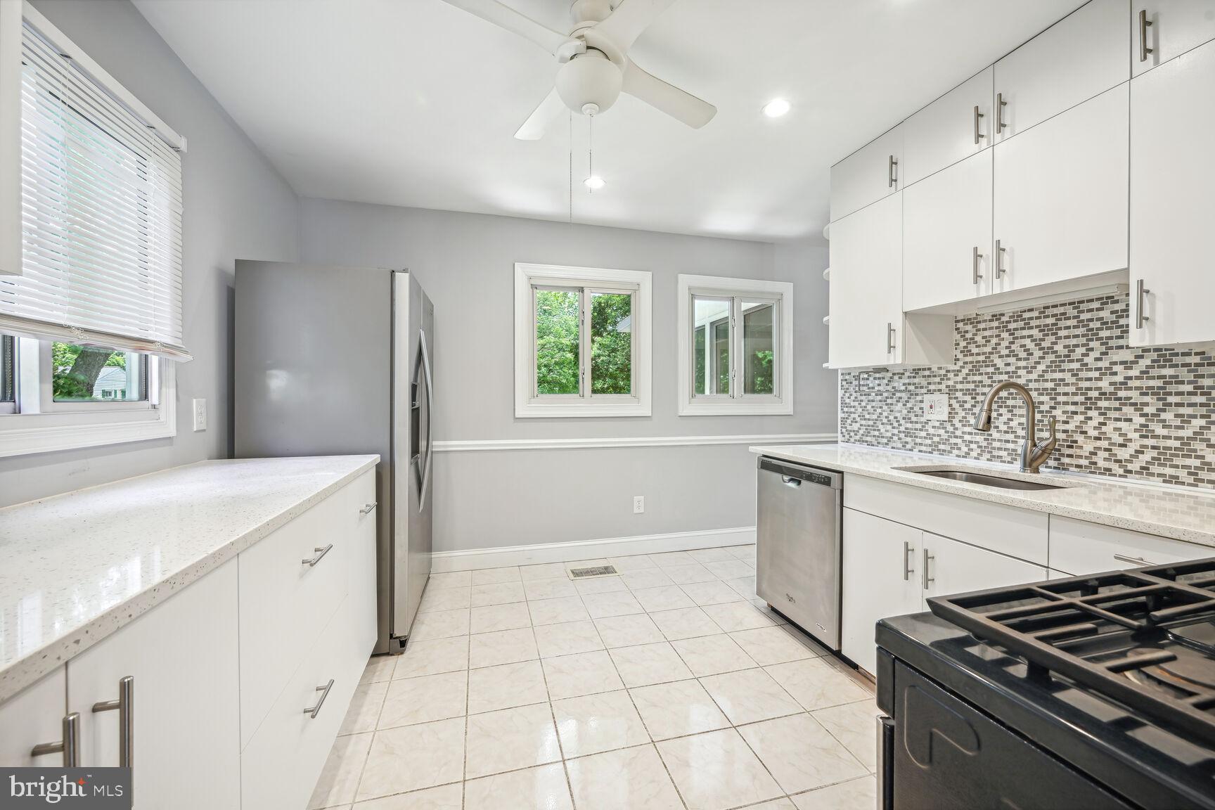 3202 Edgewood Rd
