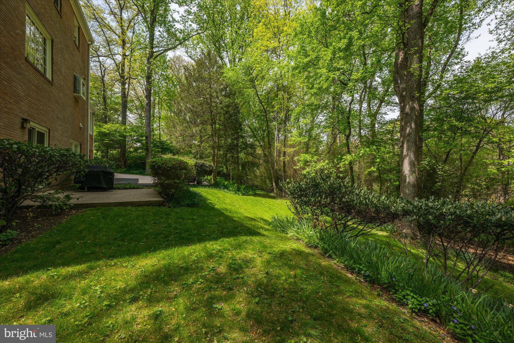 8625 Fenway Rd