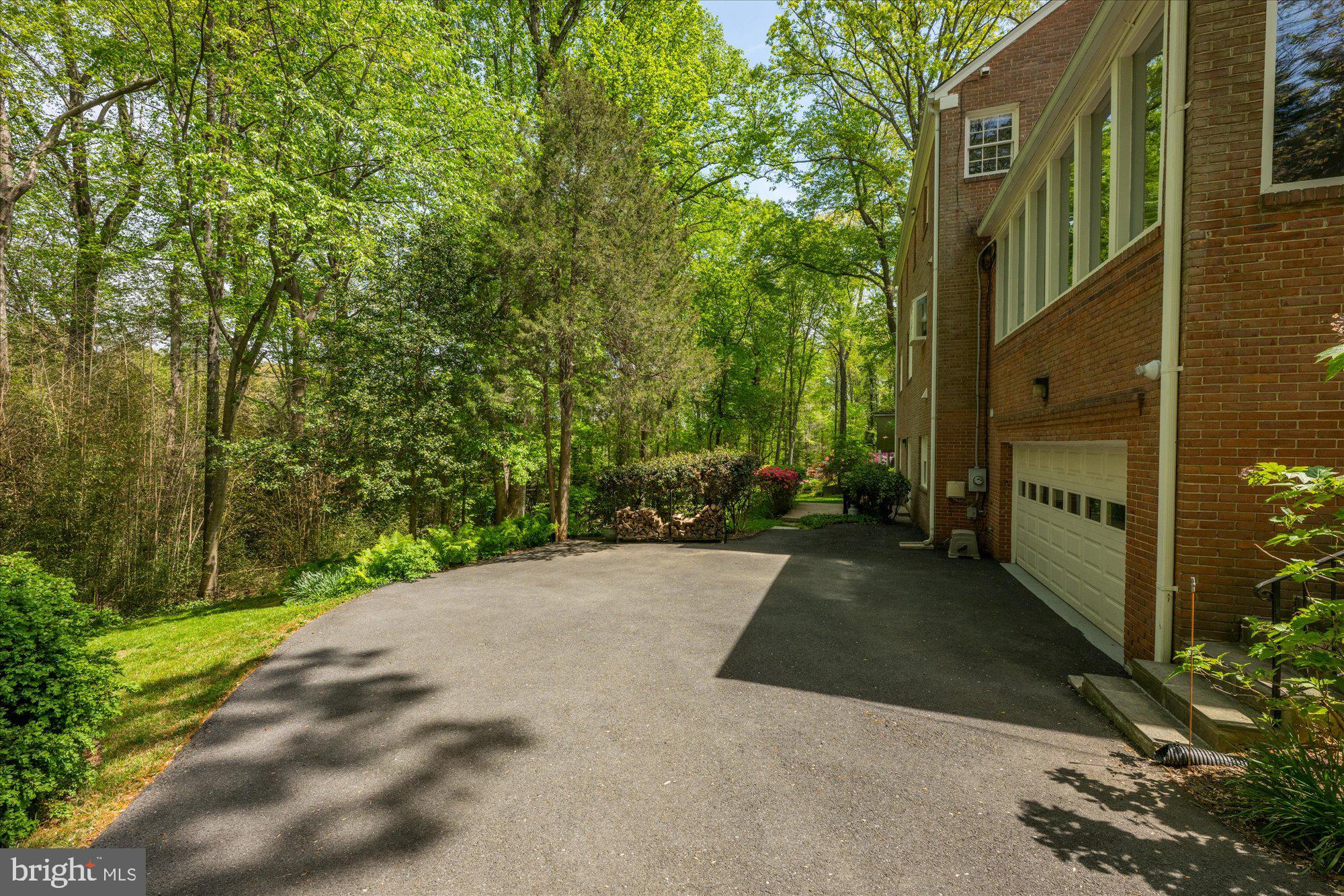 8625 Fenway Rd