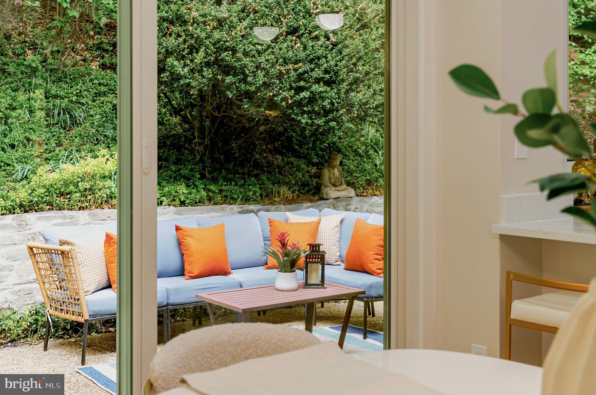 8201 HAMILTON SPRING COURT