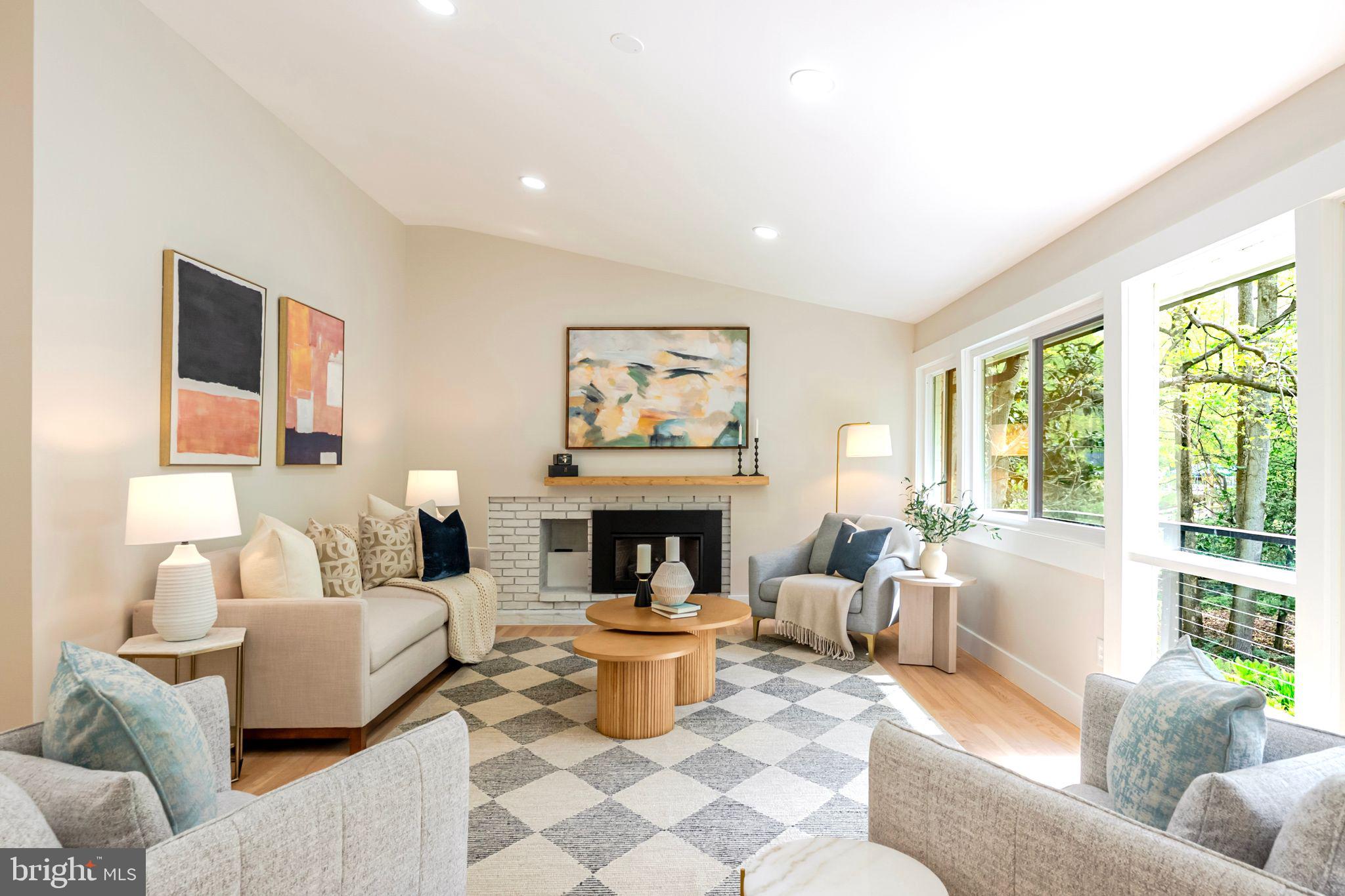 8201 HAMILTON SPRING COURT