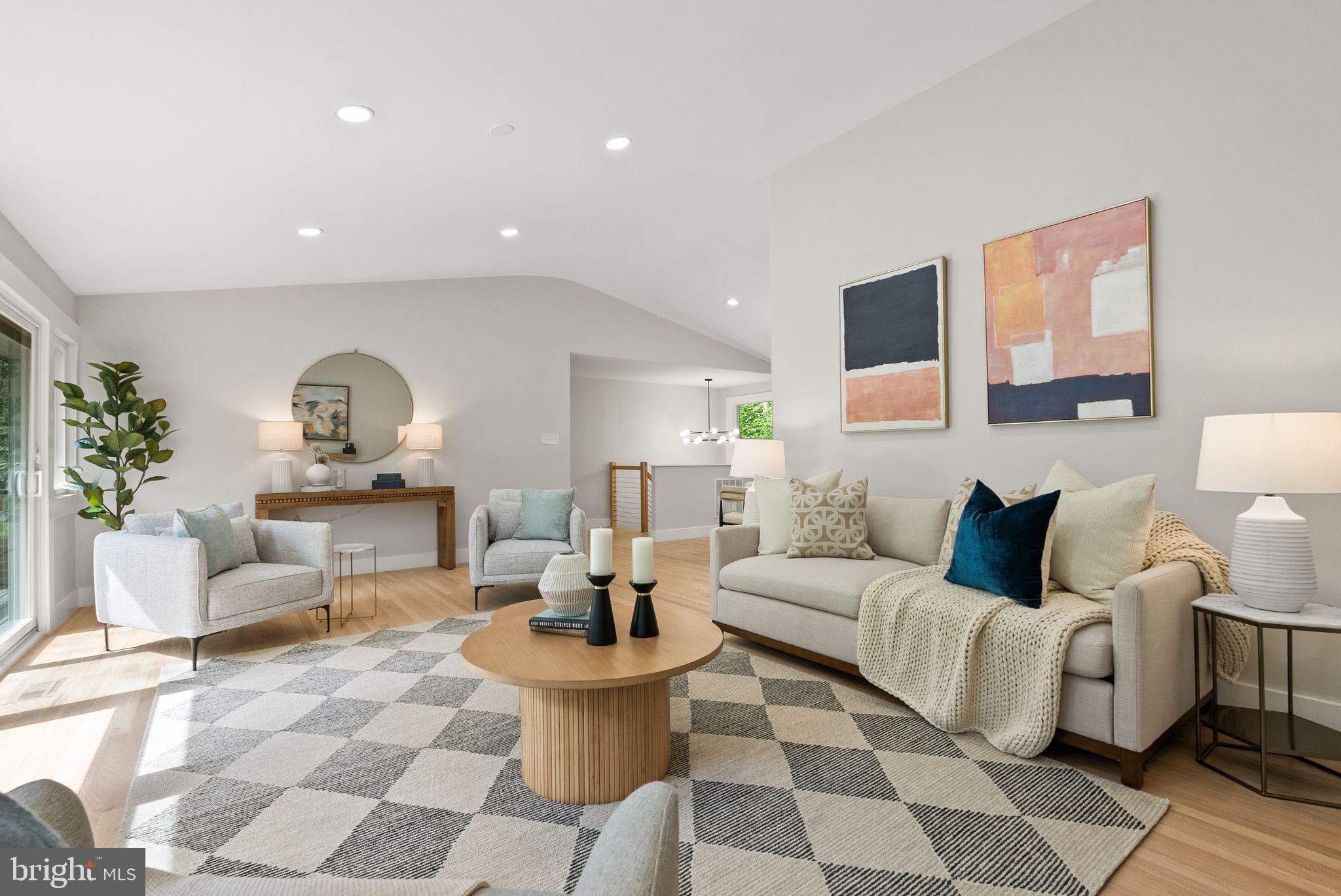 8201 HAMILTON SPRING COURT