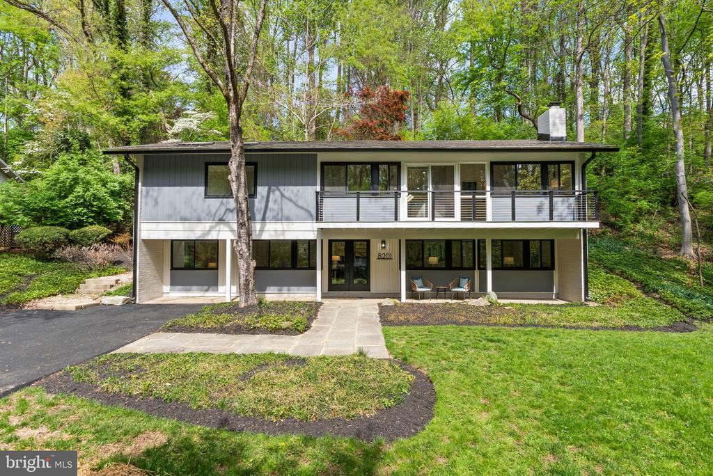 8201 HAMILTON SPRING COURT