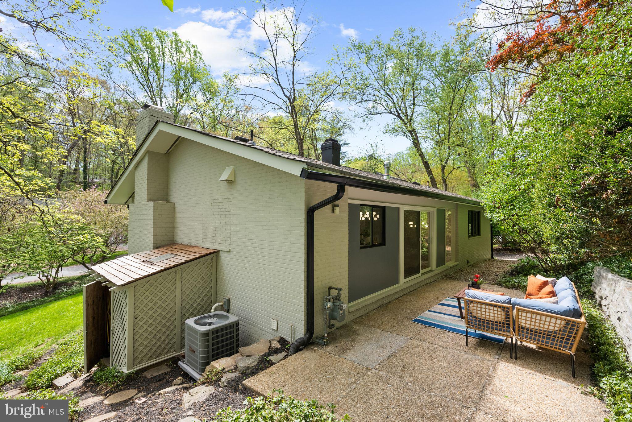 8201 HAMILTON SPRING COURT