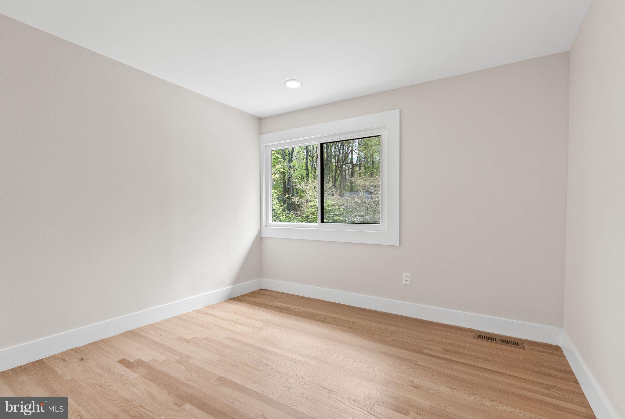 8201 HAMILTON SPRING COURT