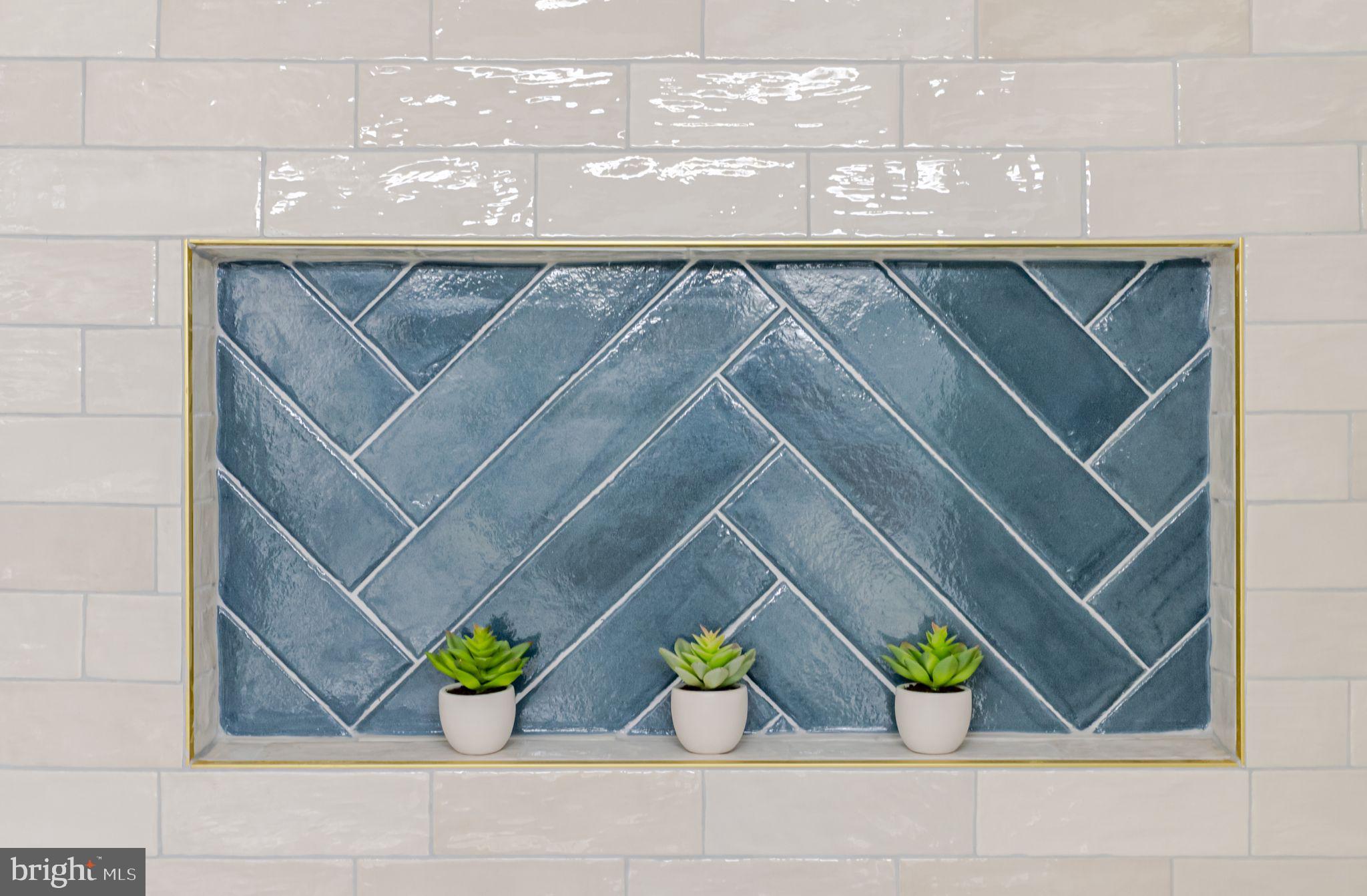 8201 HAMILTON SPRING COURT