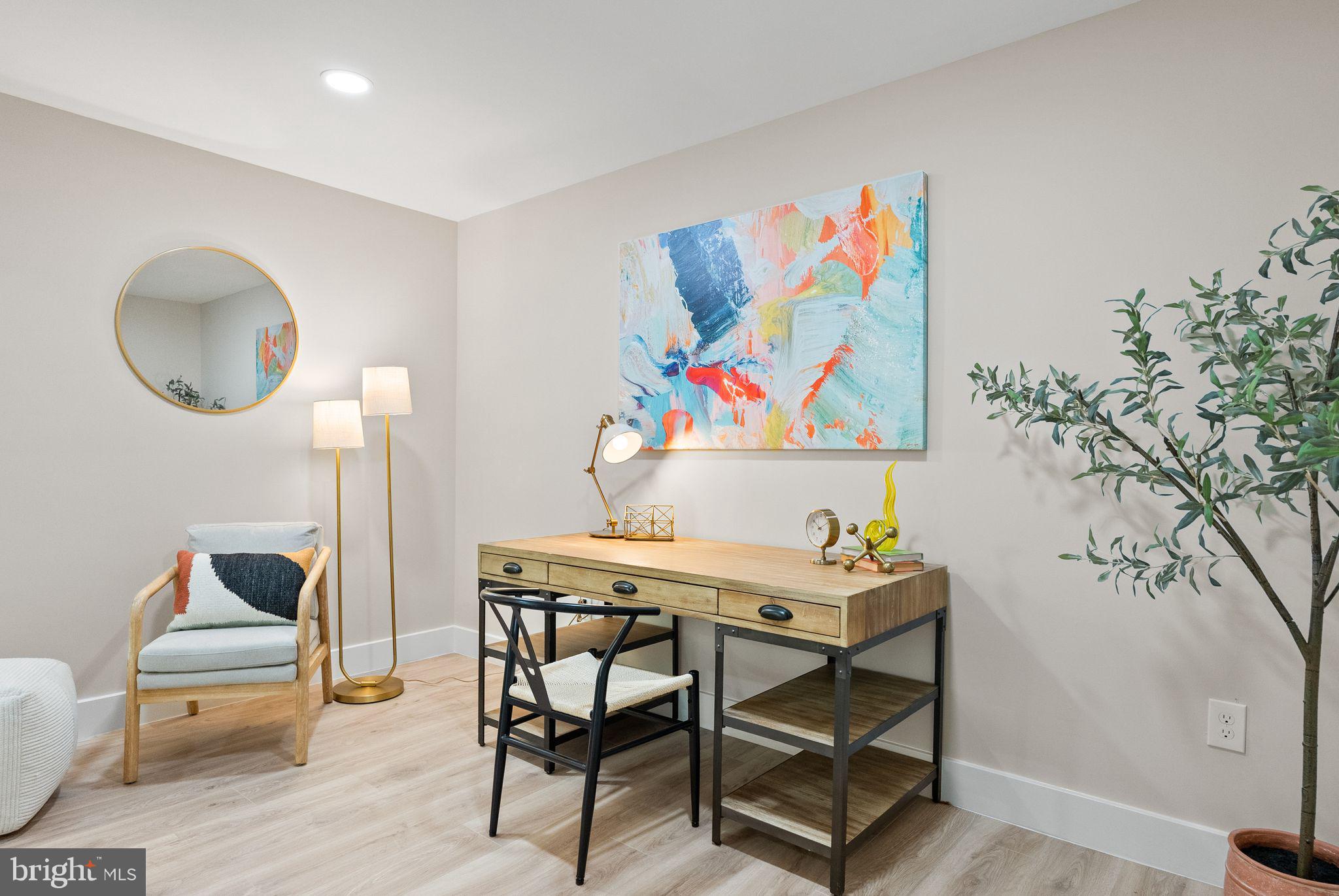 8201 HAMILTON SPRING COURT