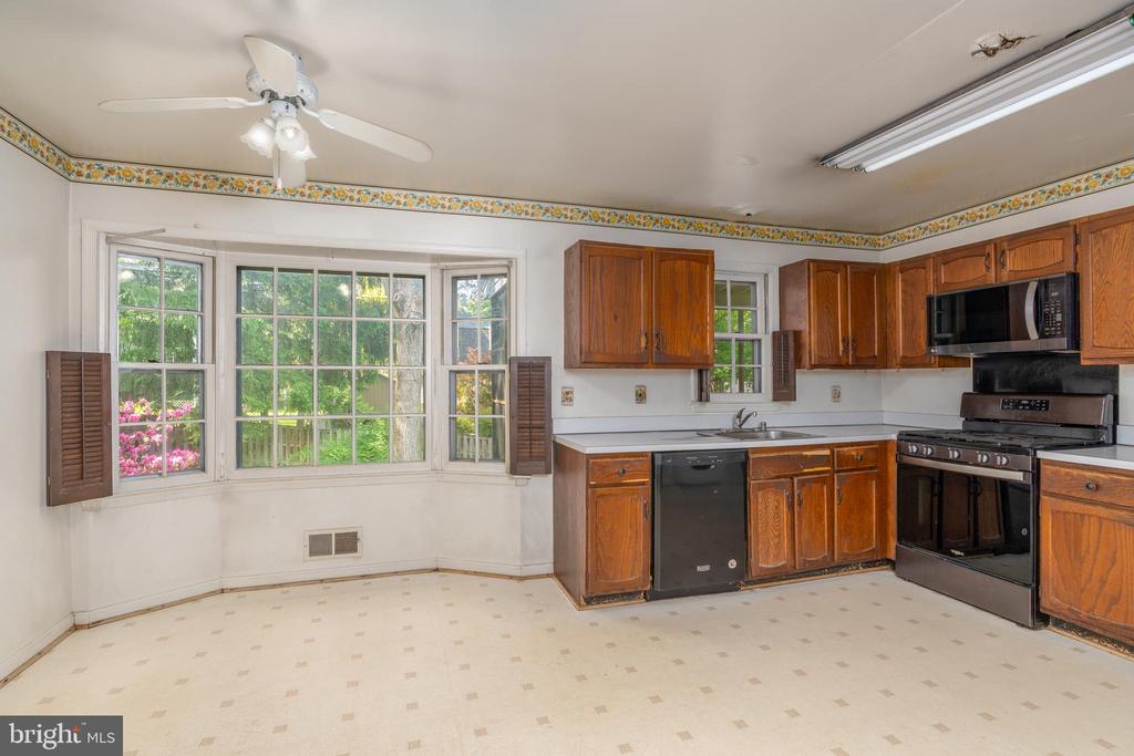 1621 ARBOR VIEW ROAD