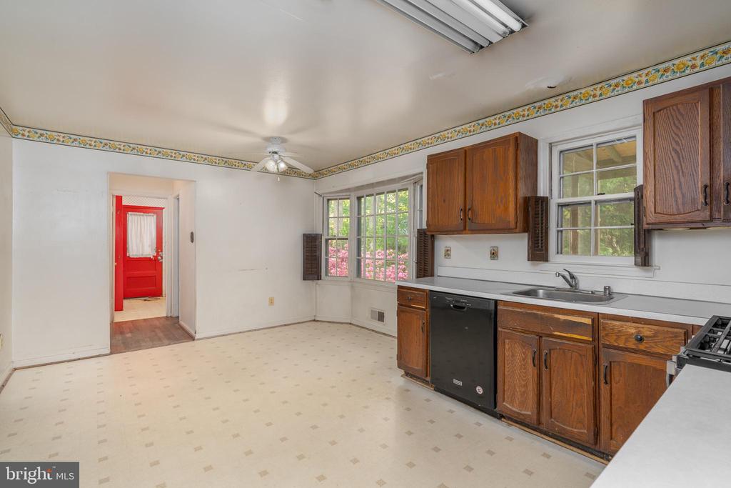 1621 ARBOR VIEW ROAD