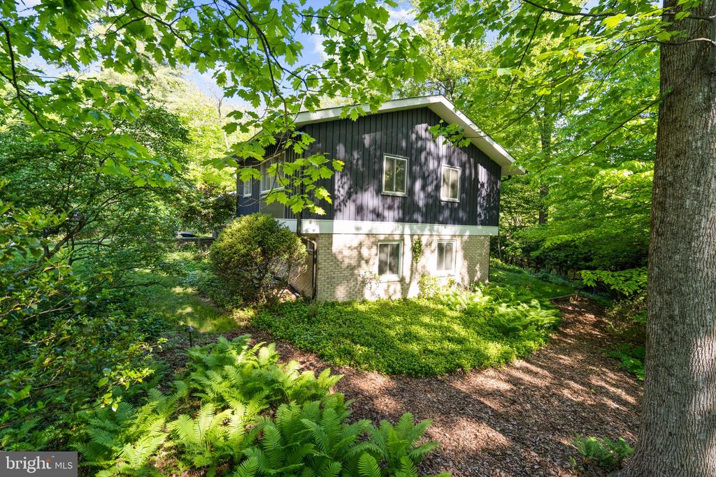 8034 PARK OVERLOOK DRIVE