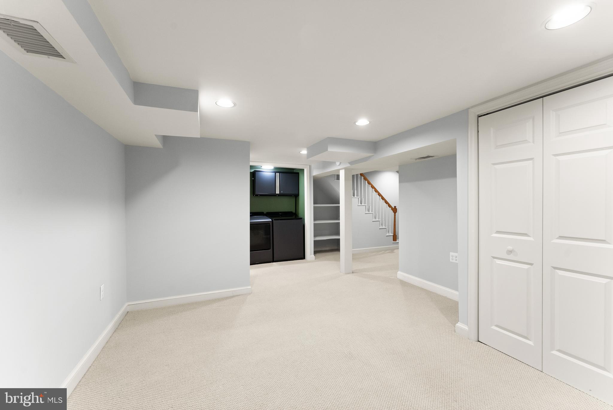 850 N KENSINGTON STREET