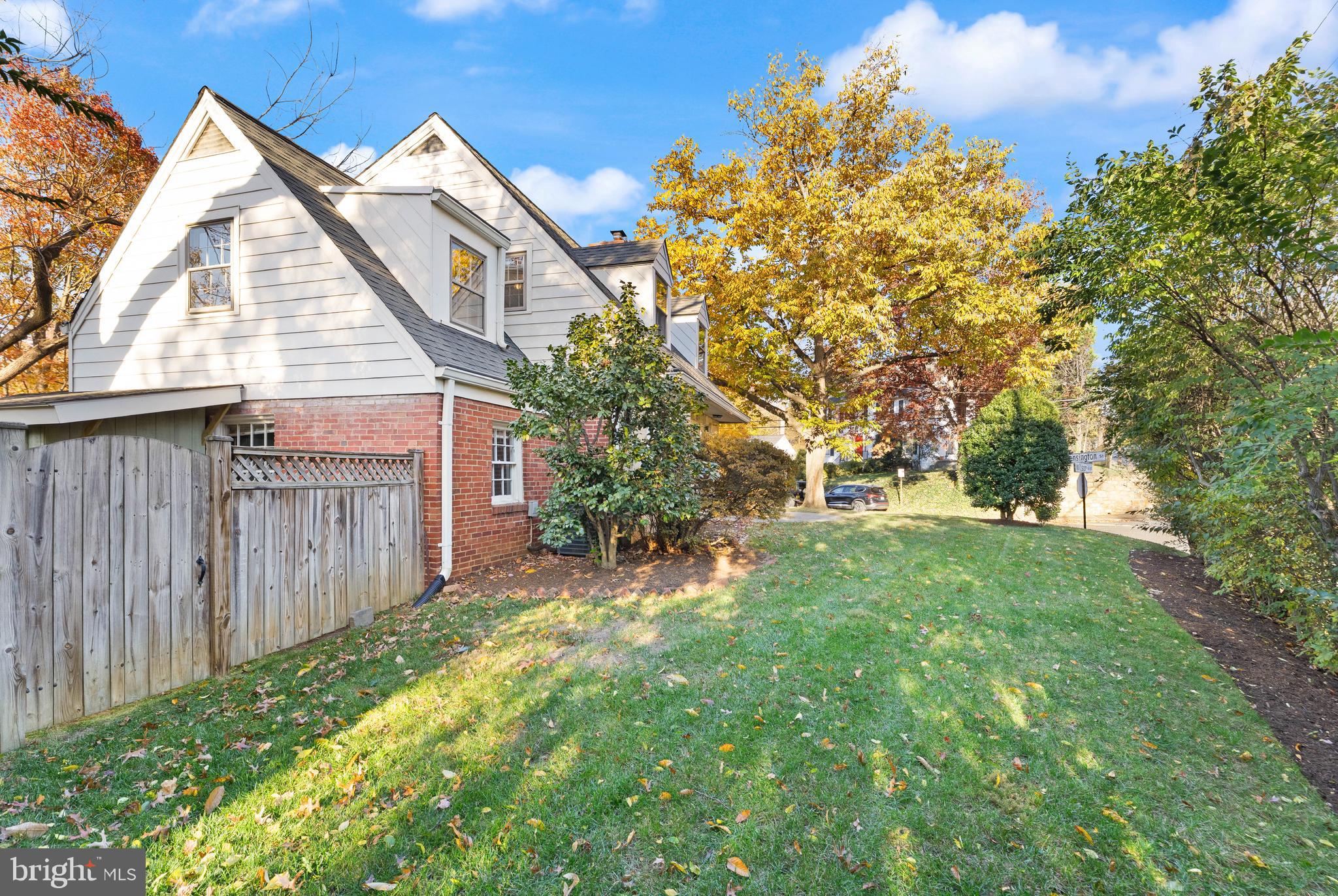 850 N KENSINGTON STREET