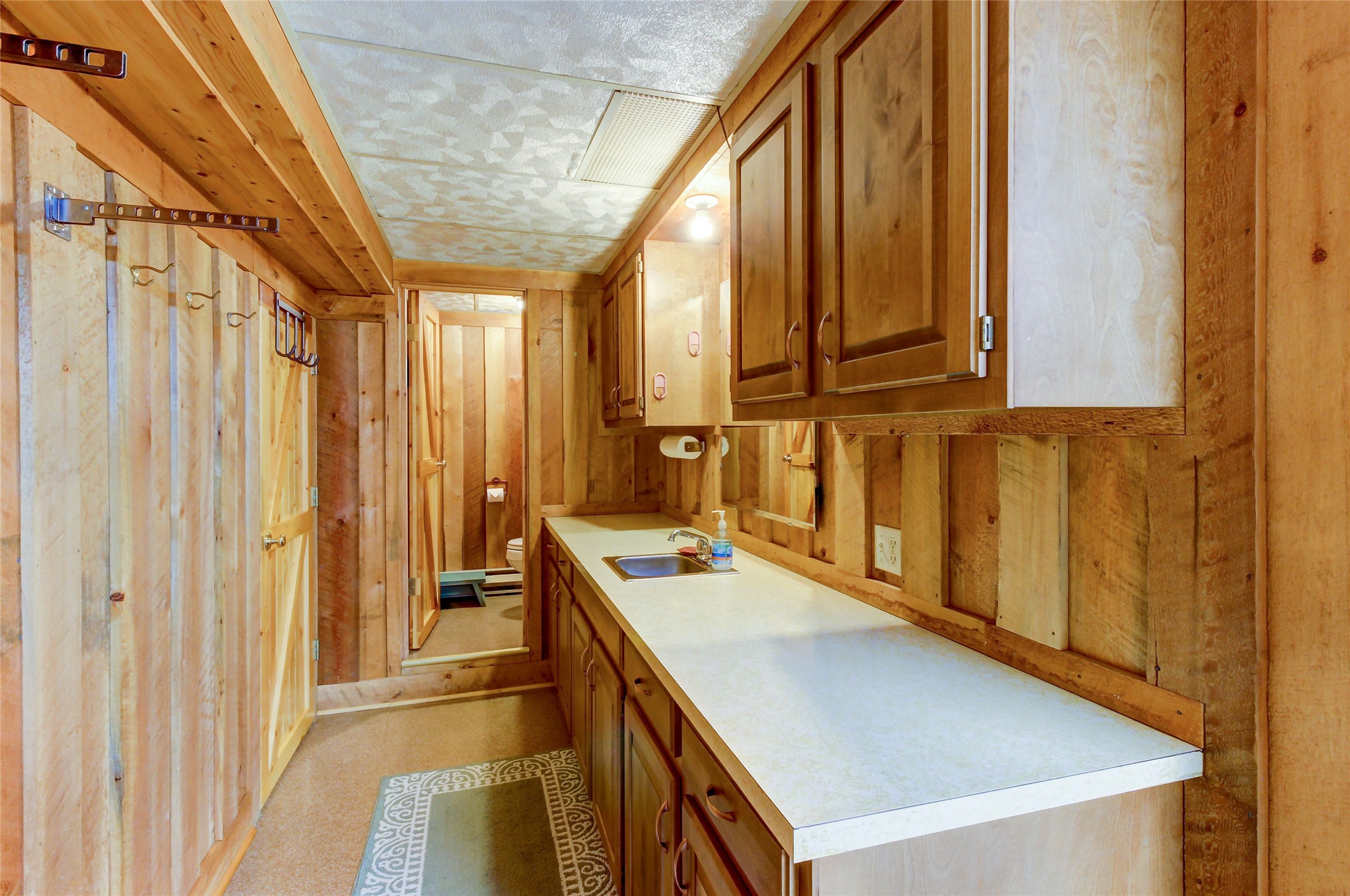 3265 Foothill Road