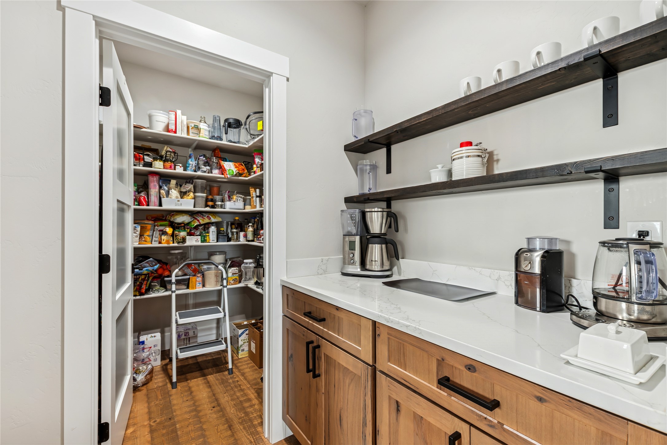 501 Wheatland Lane