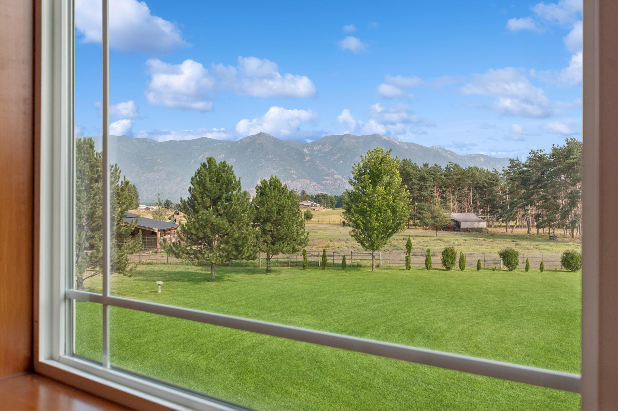 115 Scotch Pine Lane