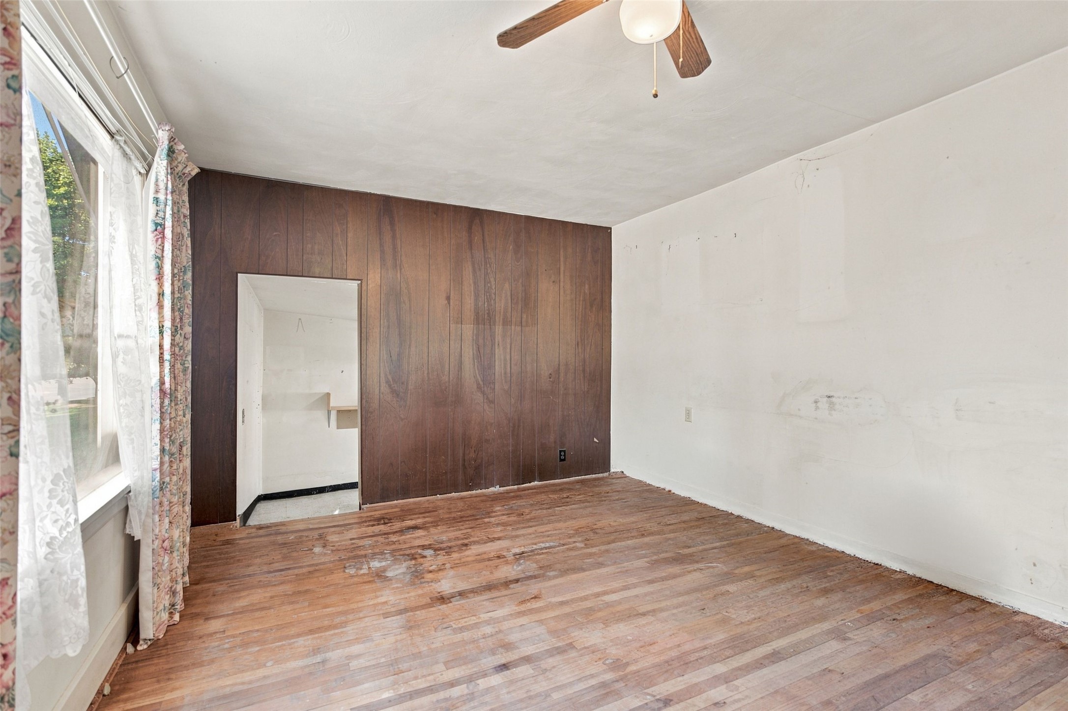 520 W Kent Avenue